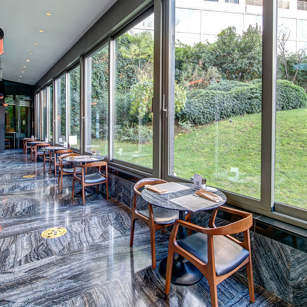 _0011_Restorant