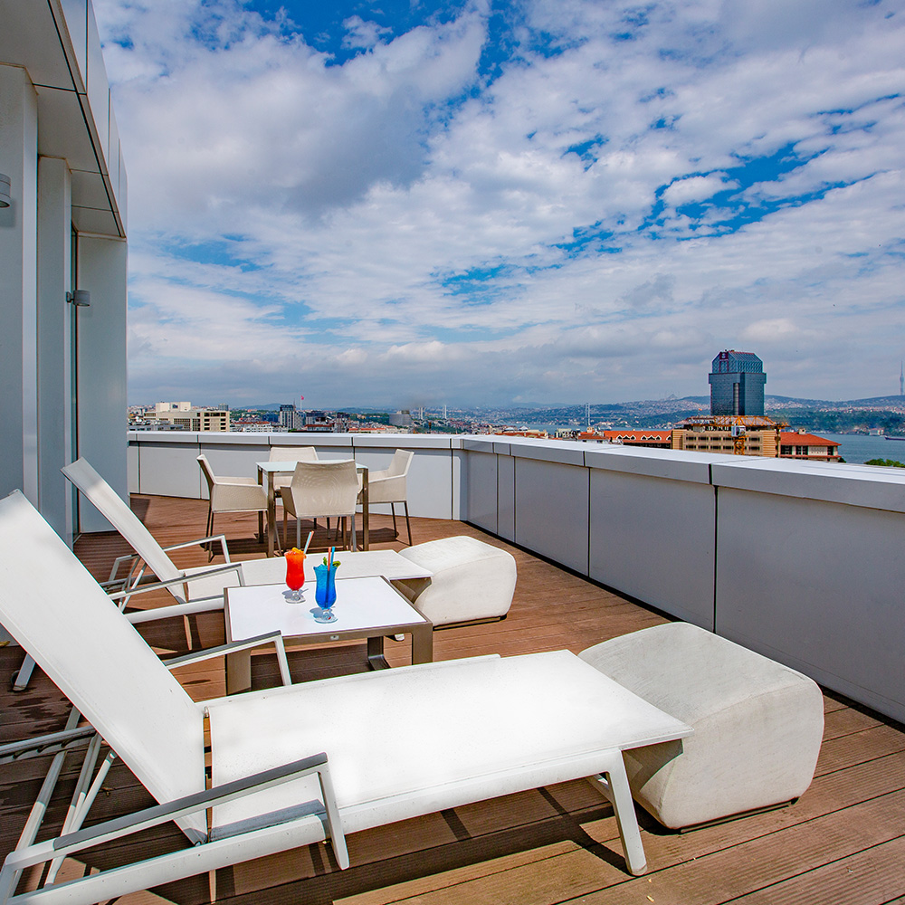_0001s_0020_Penthouse King 8