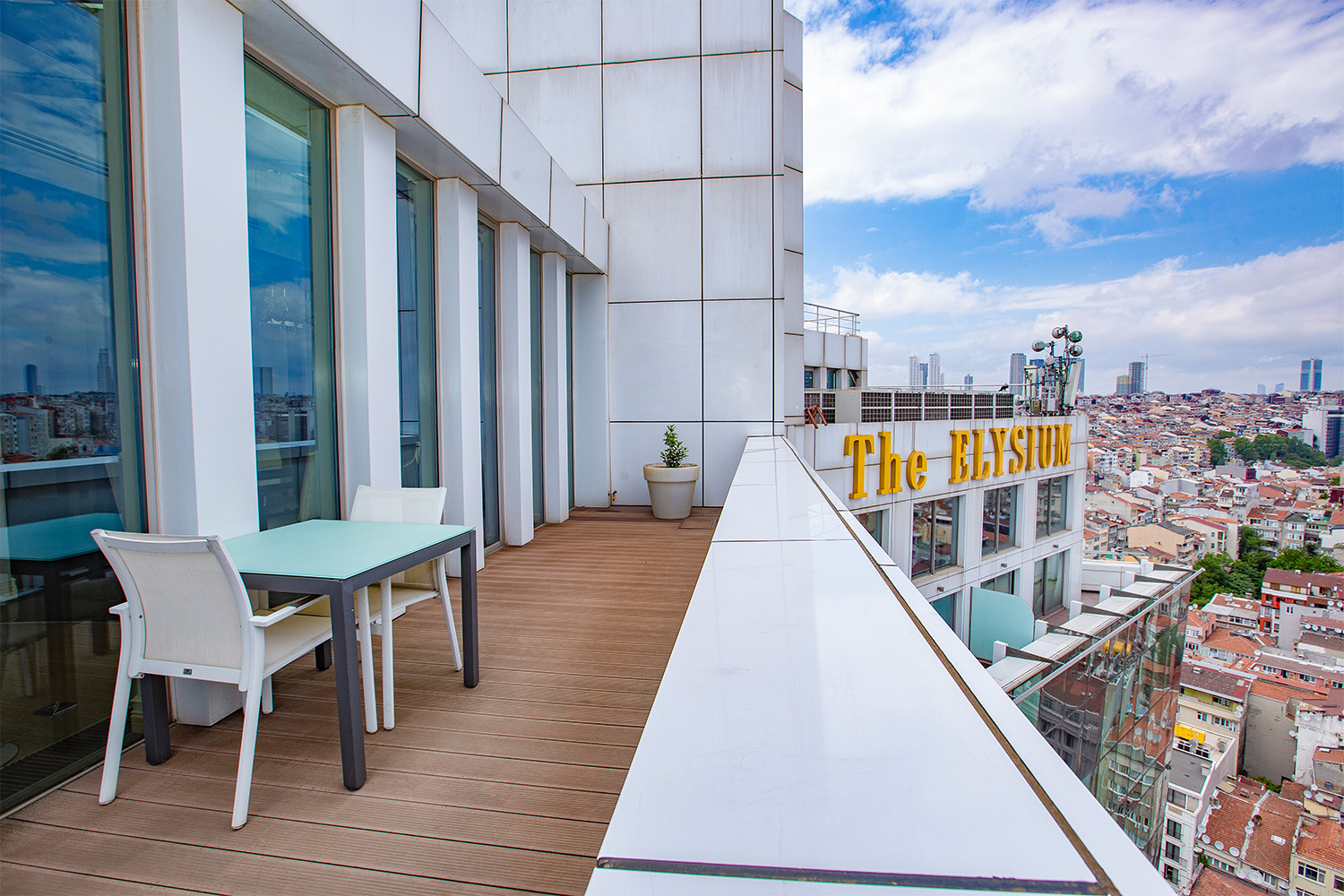 _0003_Penthouse Lord 12